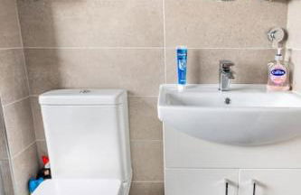 Spacious 3bed semi/Gamesroom/Drive/10mins to City - Foto 33