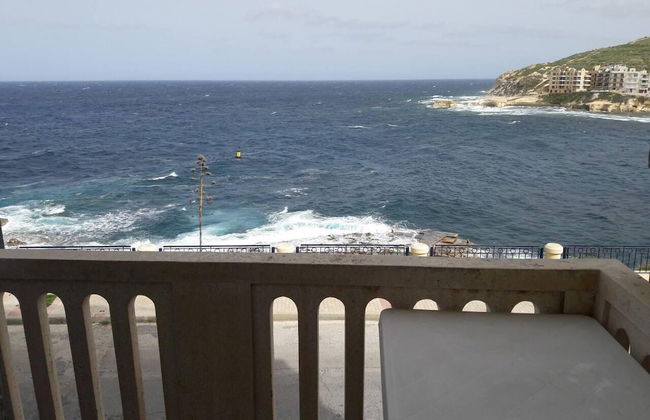 Excellent Views 2-bed Apartment in Marsalforn Gozo - Foto 33