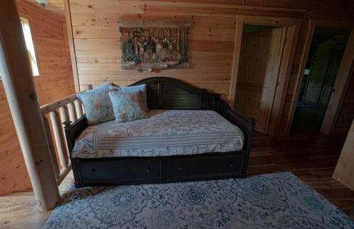 Smoke Rise Barn · Great Lake Front, Large Dock, 4bdrm, Pool Table - Foto 61