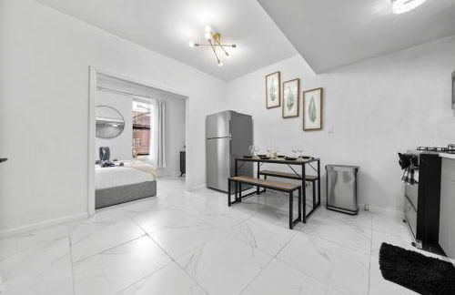 Stylish 3-Bedroom Retreat Minutes to NYC - Foto 11