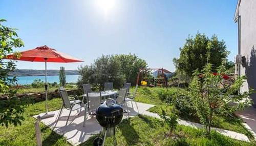 Apartments CAPE Deluxe - Foto 3, Garden, Garden view