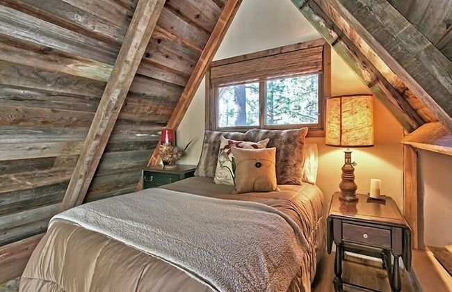 3877 Crest Drive - Photo 5