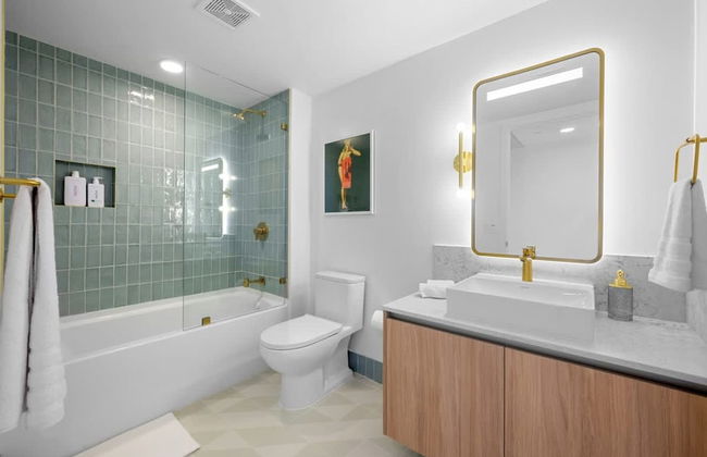 Delightful 3br in Downtown Miami - Photo 27