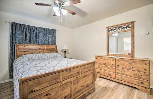 Convenient Las Cruces Home with Patio and Grill! - Foto 13