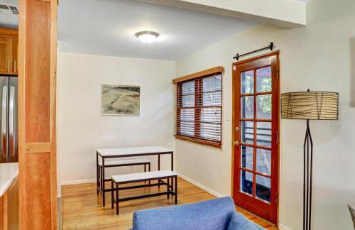 Entire House,Convinient location in Los Angeles , near Universal, Hollywood, Pets Friendly, Free WIFI - Foto 14