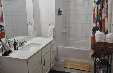 Riverwalk Luxury Condo Steps to DT Free Parking - Foto 19