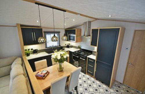 Pendle View Retreat - Holiday Park - Photo 22