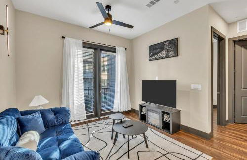 1BR Alongside Q2 and Domain With Pool, Gym and Free Parking - Foto 4