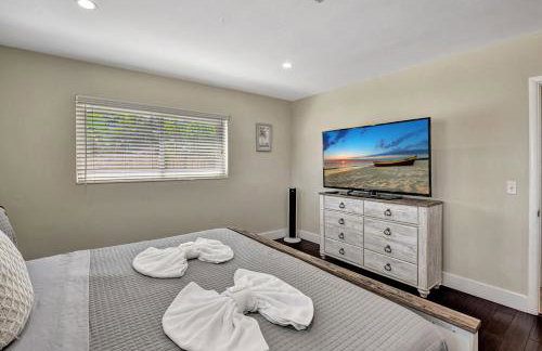 Tradewinds Ultimate Delray Beach Lifestyle 3BR2BA Home with Heated Pool - Foto 34