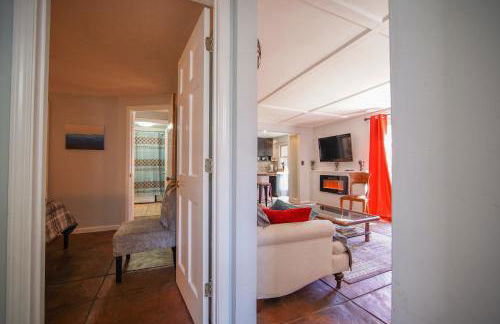 Serene mountain getaway, Hot Tub, Sauna, Lake View, Swim, Fish, Hiking, EV plugin - Foto 15