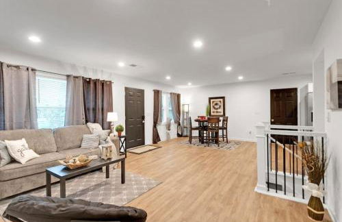 Retro Cumberland 2-Story Hangout near Six Flags - Foto 27