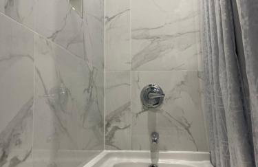 NFL Game-Day Base South Side near Acrisure - Foto 12