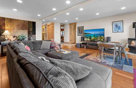 Luxury Lakeview Retreat - Hot Tub, SUP, Sauna & More! - Foto 7