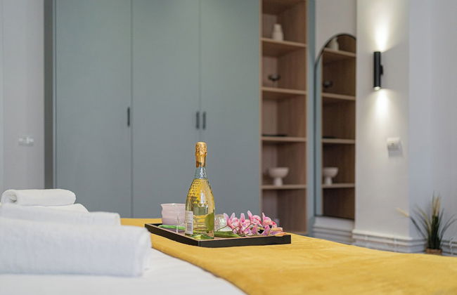 Playful & Trendy 2BR on Regina Elisabeta, Steps to Cismigiu Gardens | Bathtub & Boulevard Views - Foto 9