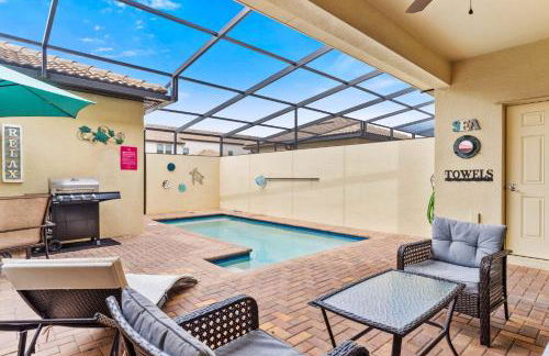 Townhome with Private Pool, BBQ & FREE Waterpark - Photo 2