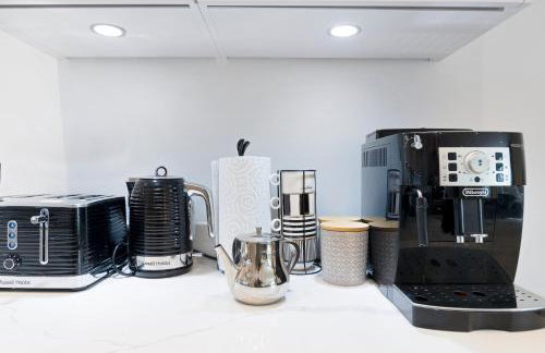 Spacious, 3 bedroom, 2 bathroom, Surbiton - Foto 11