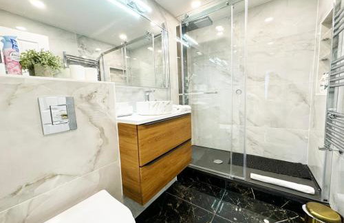 Big Ben Panorama, Parliament View, 3 bedrooms, Central London, Luxurious flat for 6 guests - Foto 5