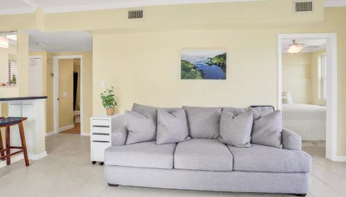 Oceanfront condo with pool, amazing view, balcony & beach access - Foto 5