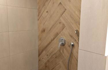 Siegen - Geisweid Work and stay Neu Modernisiert 3 Schlafzimmer Badezimmer Wohnzimmer Balkon - Foto 39