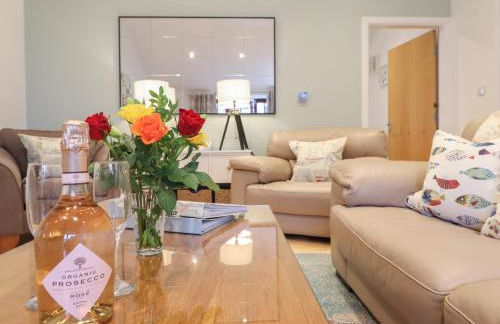 Maritime Mews, 6 The Oakleys - Photo 7