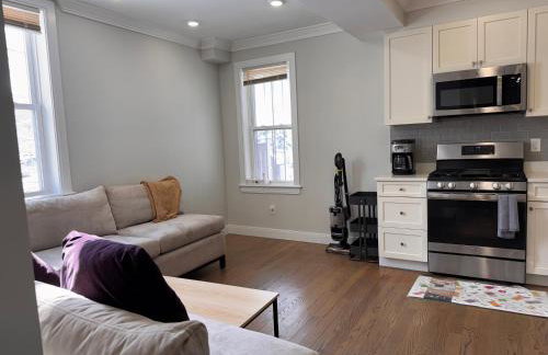 Furnished 2-Bedroom Apartment Prime Location Near South Bay and UMass - Foto 13