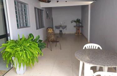 Casa Inteira em Umuarama 2 Quartos 5 Min do Centro - Foto 13