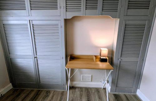 Recently renovated 4 bed home - Foto 13