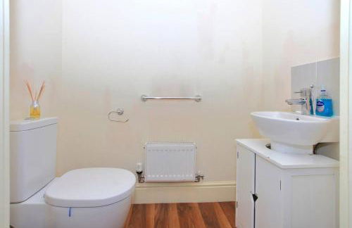 Spacious & Modern Retreat Garden Free Parking! - Foto 11