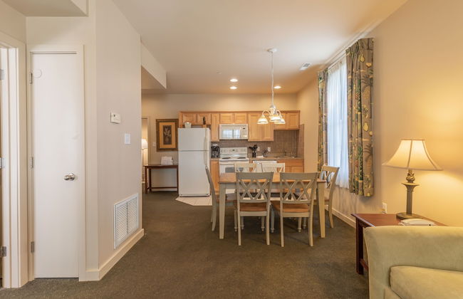 Ebb Tide Suites - Photo 13