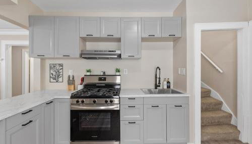 Cozy 3BR for Traveling Nurse and Families by Mys House - Foto 2, stove