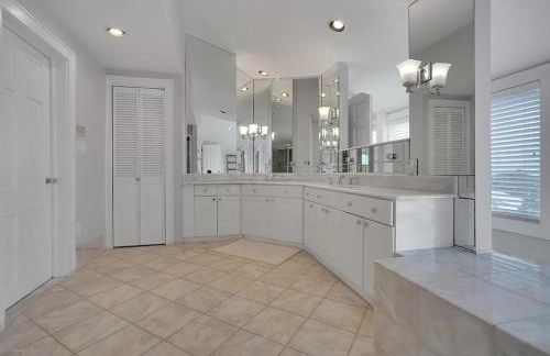 Stunning, Large, Waterfront Retreat - Foto 62