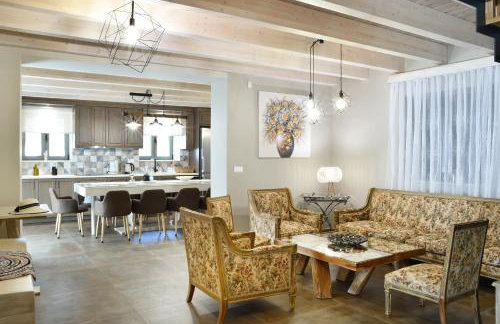 Alexandras's Mansion - Photo 43