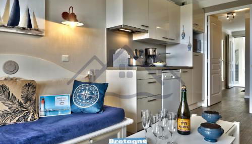 LocaLise - A18 - Appartement avec balcon - Petite vue mer à travers le palmier - Piscine de avril à septembre - Wifi inclus - Animaux admis - Draps inclus - Parking inclus - Foto 4