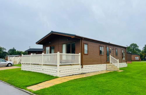 Rowan Lodge with Hot Tub - Foto 1