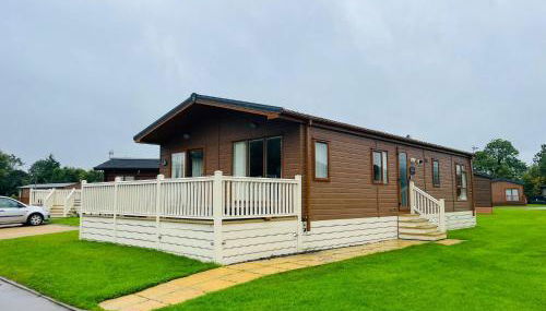 Rowan Lodge with Hot Tub - Foto 1