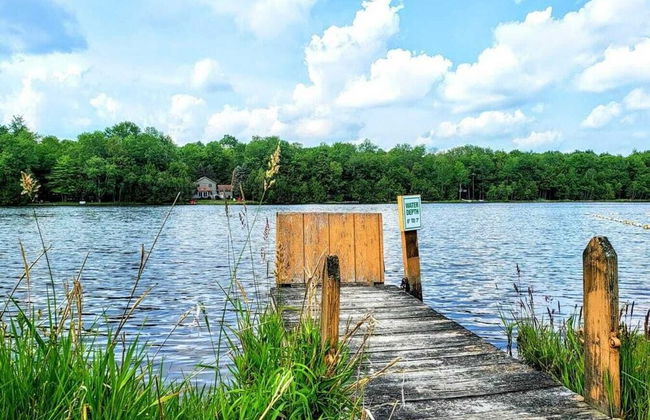 Lakeshore Oasis by Avantstay Private Beach, Views, Hot Tub, Volleyball - Foto 55