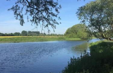 Super King Bed Suite, Executive office, fast WiFi, free parking - Foto 40