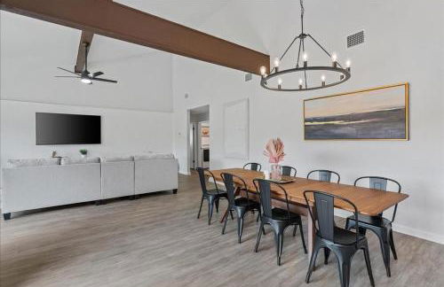 Creekview Cottage- Events, Hot Tub, Gameroom - Foto 6