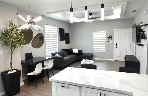 Pet-Friendly, Modern, Gated, Smart TVs, Fast WiFi, Pharr Apartment - Foto 4