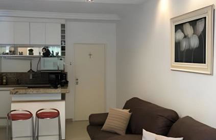 Espaçoso Flat com Varanda no Cavalinho Branco - Foto 46