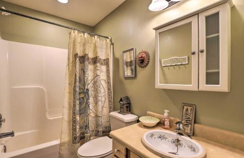 Bring a Pet! Mtn-View Bostic Retreat with Deck - Foto 21