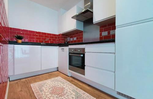 Issara Apartments 49 - Great location & Private Parking - Foto 8