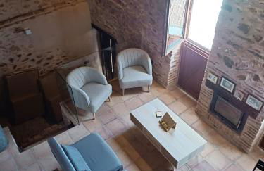 Balcón de la Moreria con leña - Photo 11