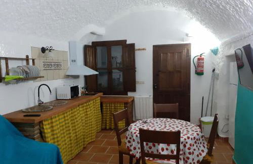 Cuevas la Chumbera - Photo 5