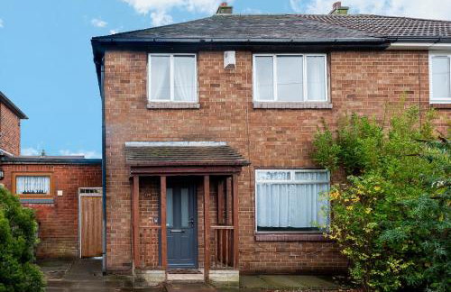 Stylish 3 bedroom Wigan House sleeps 7 - Foto 11