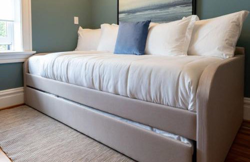 Gorgeous 5BR Storefront Home ABODEbucks - Foto 42