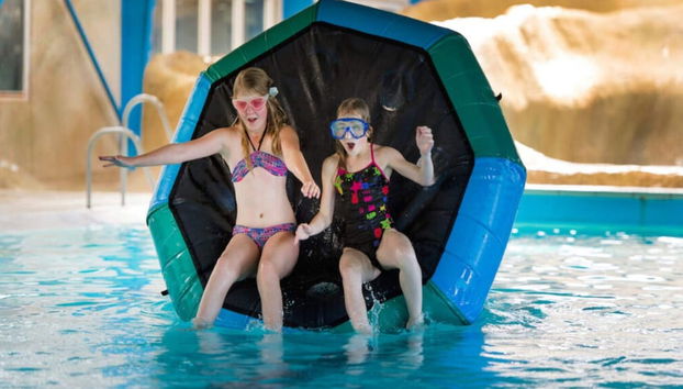 6 Person Holiday Park Home in Fjerritslev - Foto 3, Piscina