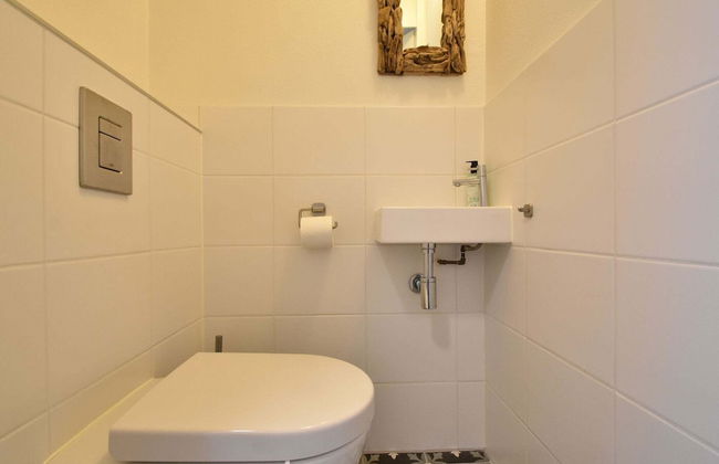 Quaint Holiday Home in Zonnemaire With Roofed Terrace - Foto 15