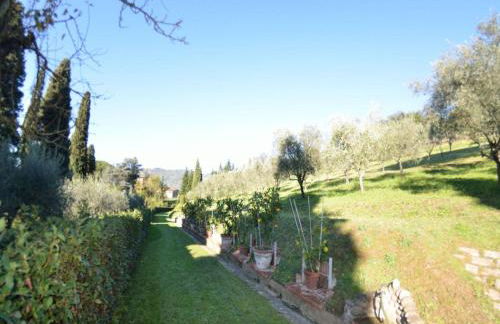 Villa in Uzzano with Private Pool & Garden - Foto 31