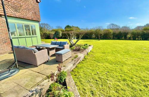 Stunning 7 Bedroom Escape Near New Forest and Beach - Large Garden - Serene Setting - Sleeps 14 - Foto 79